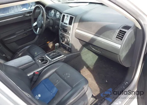 2010 Chrysler 300 Touring/Signature Series/Executive Series из США, поврежденный, VIN 2C3CA5CV5AH319748